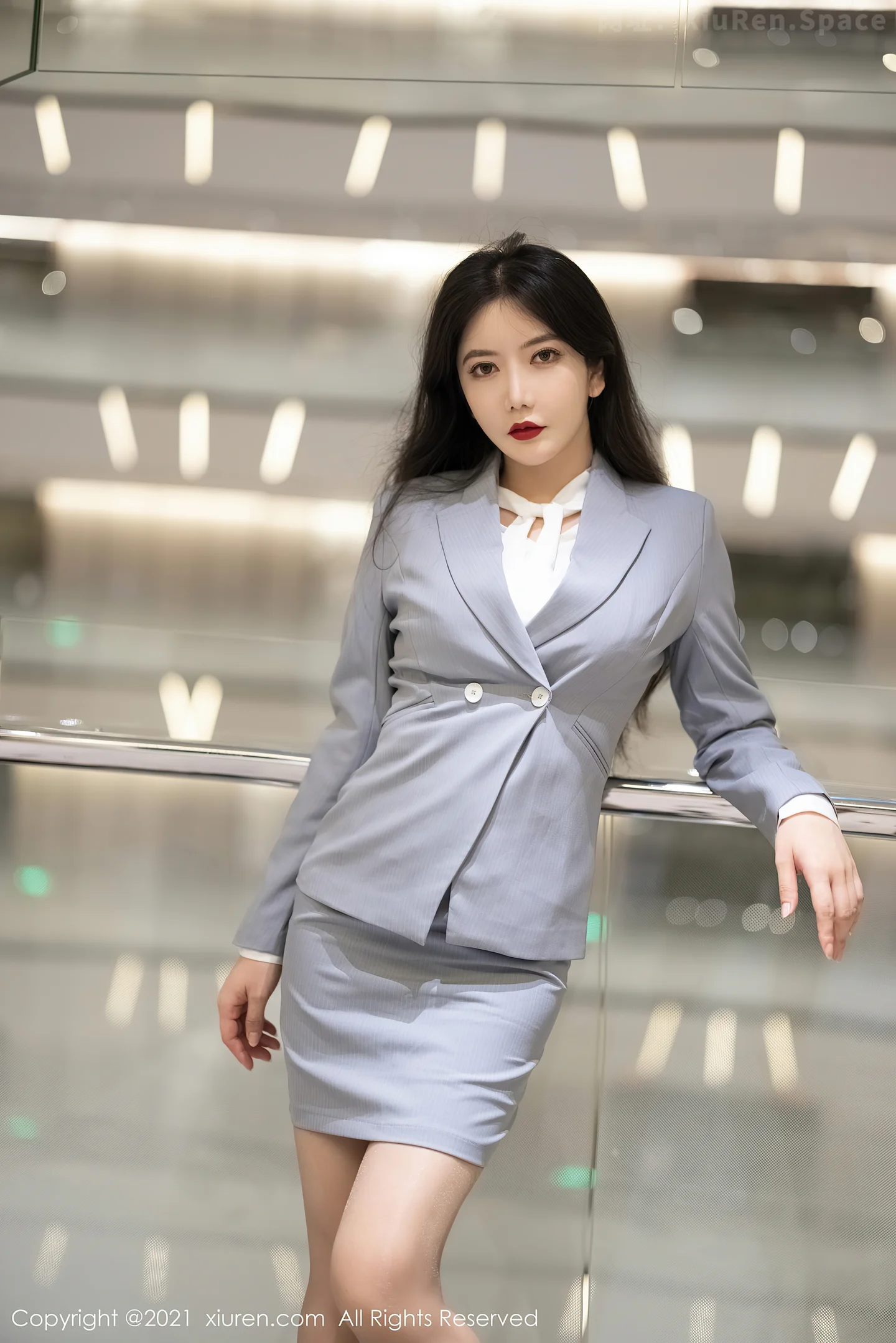 图片[2]-[XiuRen秀人网]VOL.3127 嫩模心妍小公主职场制服OL主题私房蕾丝内衣秀豪乳翘臀诱惑写真36P-秀人网官方网站